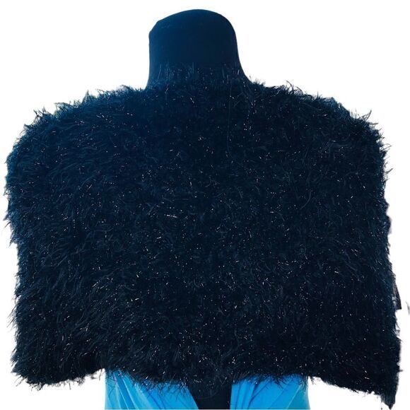 Preston & York Stole, Black Faux Fur - Picture 3 of 8